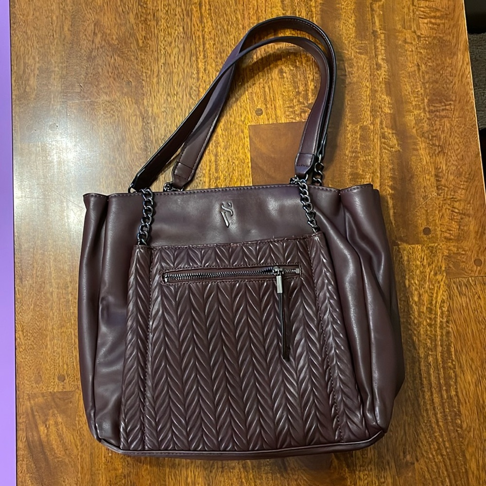 Women's Quilted Tote Bag in Deep Burgundy - Unbranded